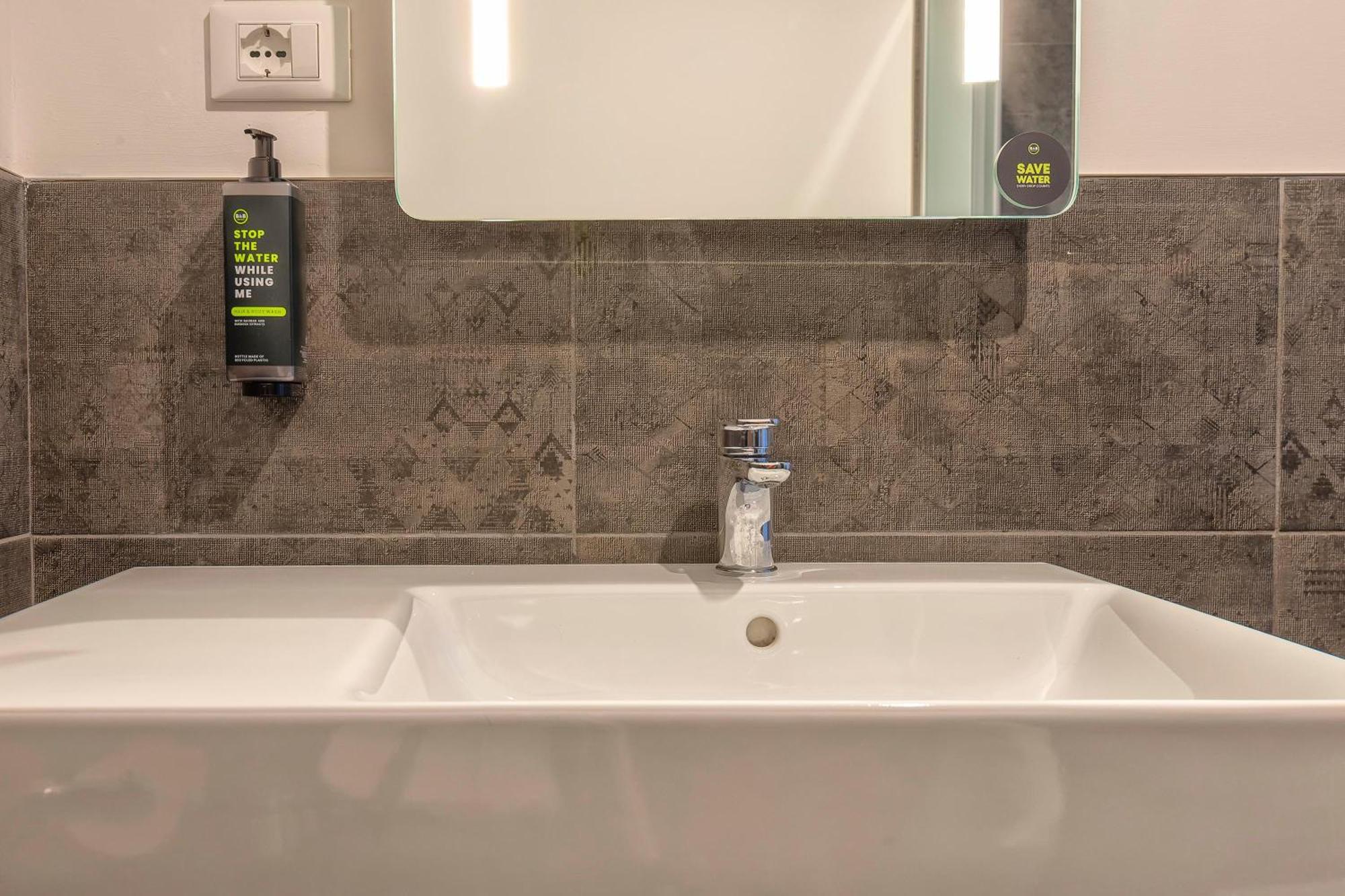 B&B Hotel Sassari Esterno foto